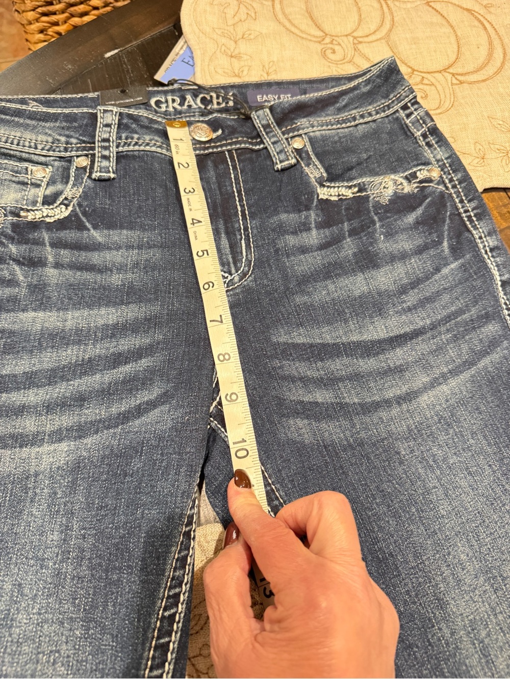 Grace in LA Jeans - Picture 6 of 9